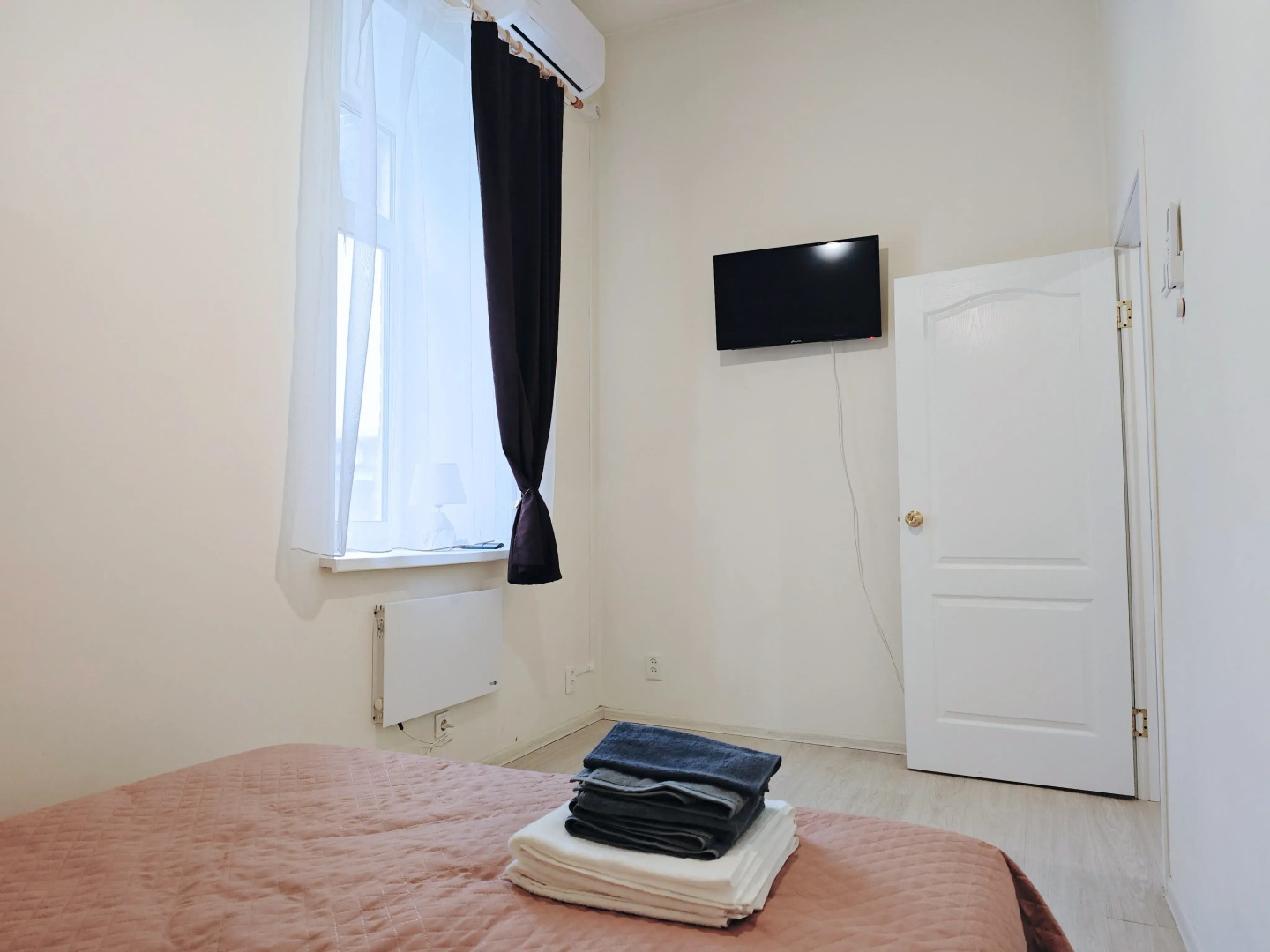 Квартира с отдельной спальней 122