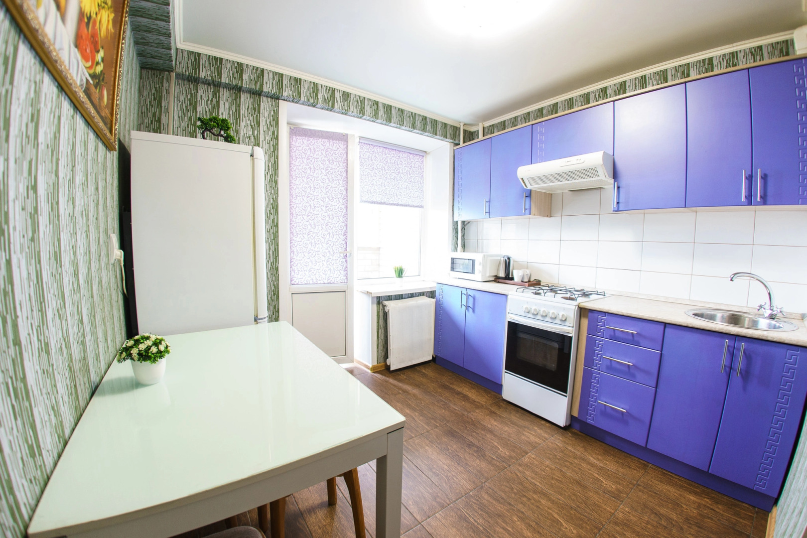 Апартаменты Inndays на Луначарского 49-1