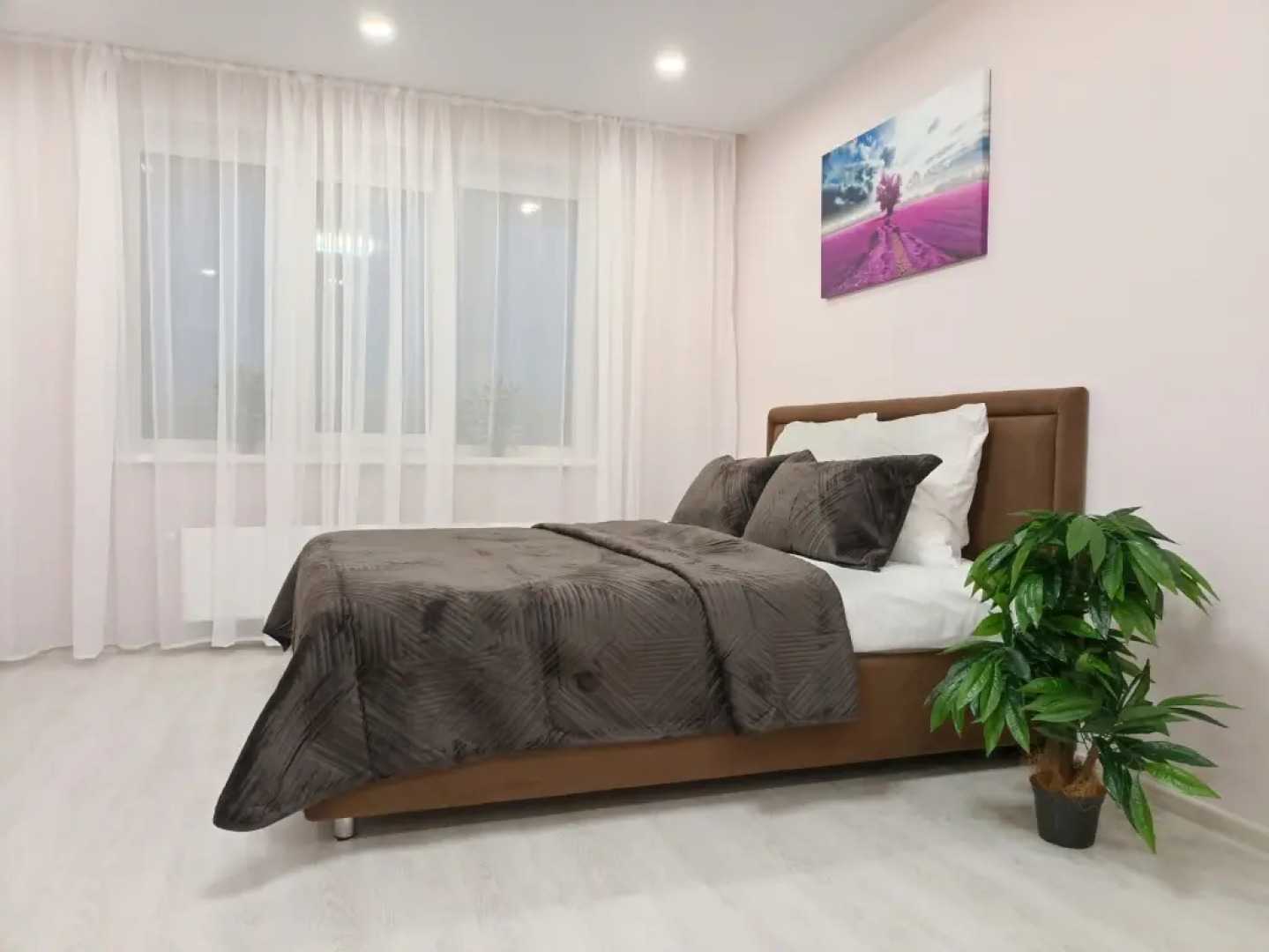 Апартаменты 1-комнатные сети «Все в гости» для 4-х на ул.Кузнецова 97А на 8 этаже