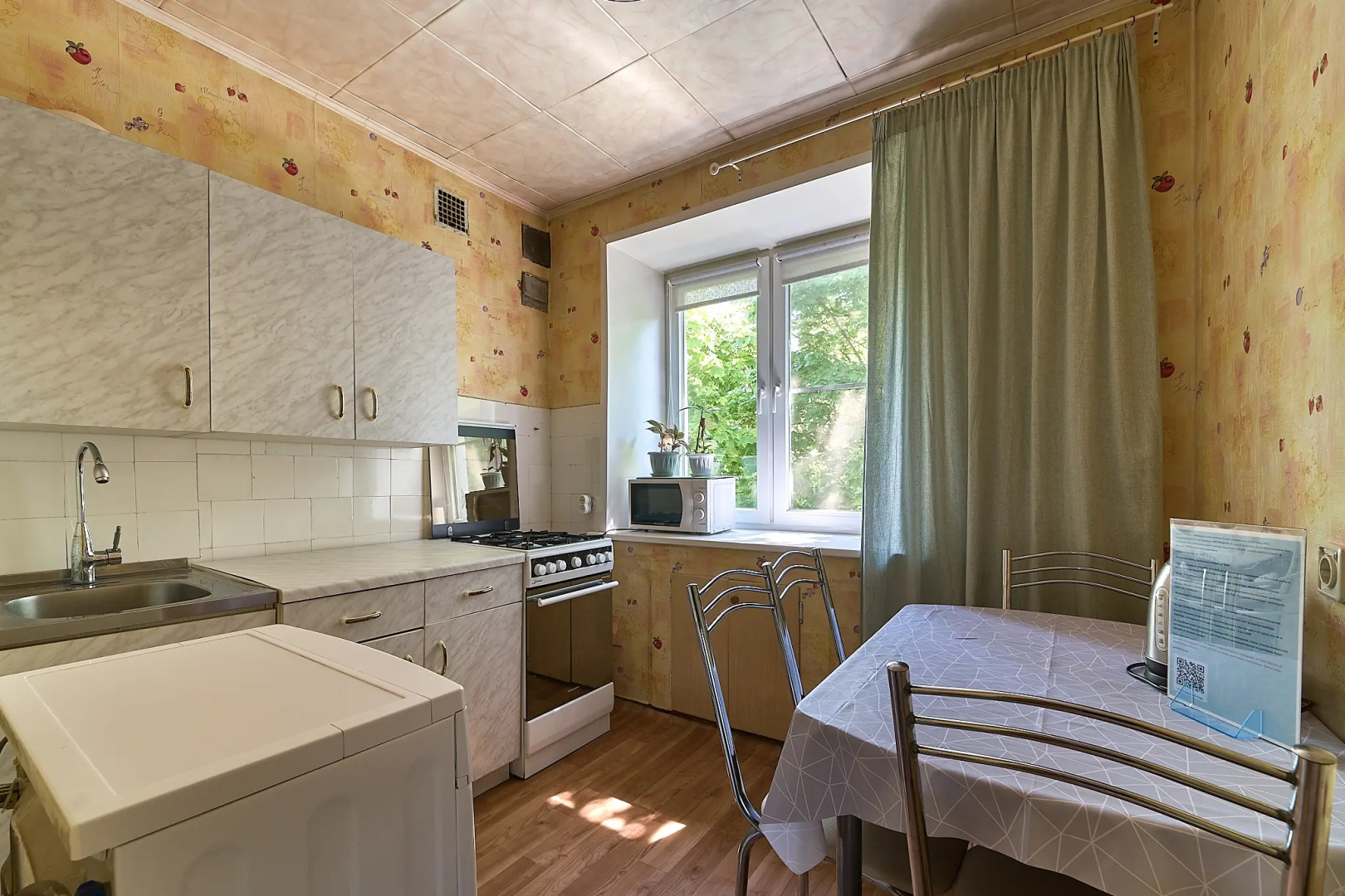 Квартира Двухкомнатная на Мира 12