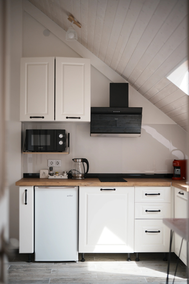 Квартира Однокомнатная мансарда у моря