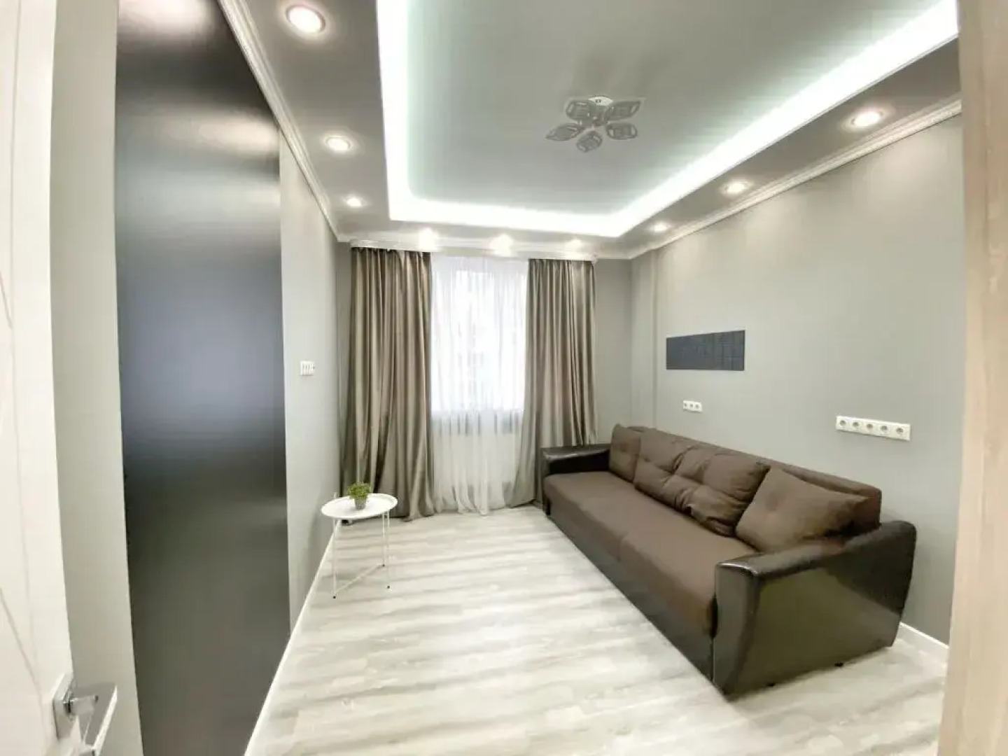 Квартира 2-х комнатная ЖК Одинбург 1