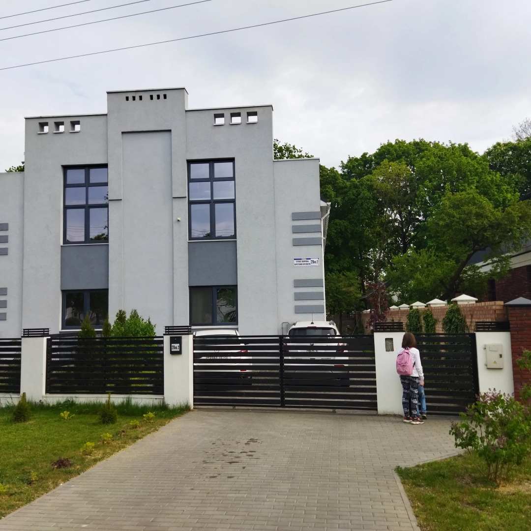 Гостевой дом на улице Героев обороны Брестской крепости 20/2