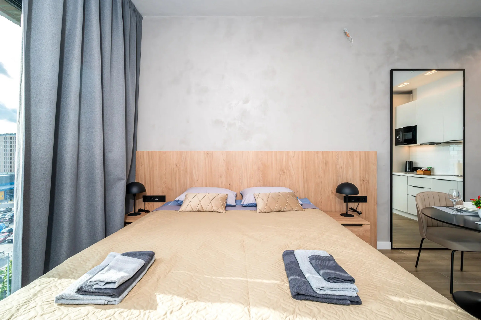 Апартаменты с большими окнами