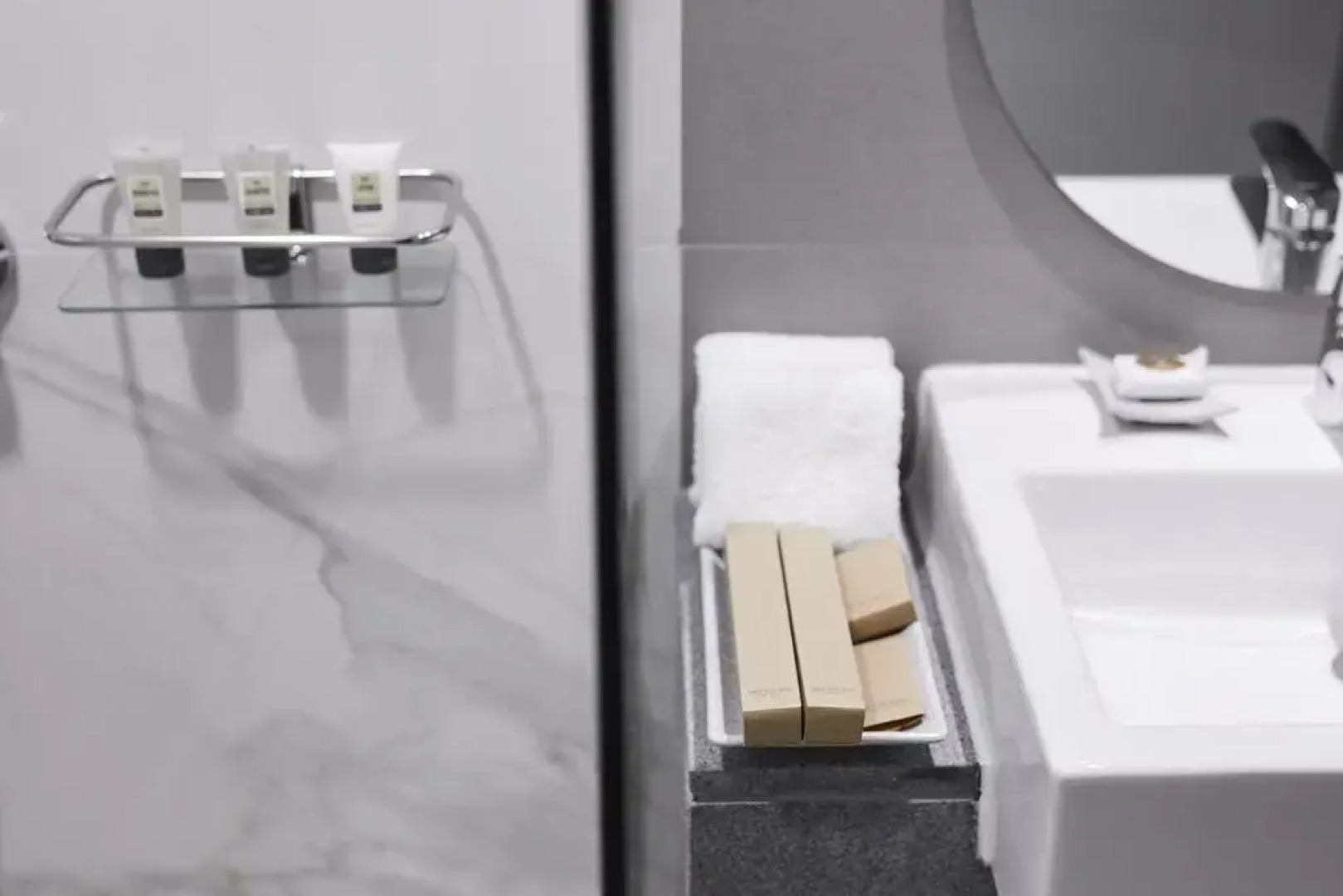 Отель 56 Surawong Hotel Bangkok