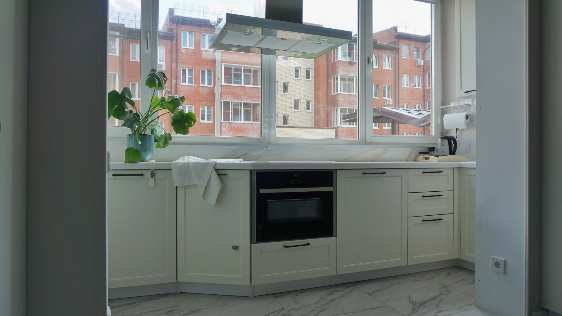 Квартира просторная трешка