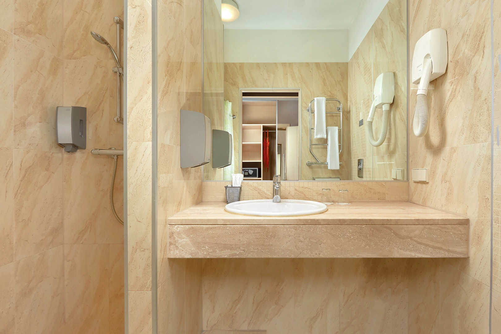 Отель Пятый Угол