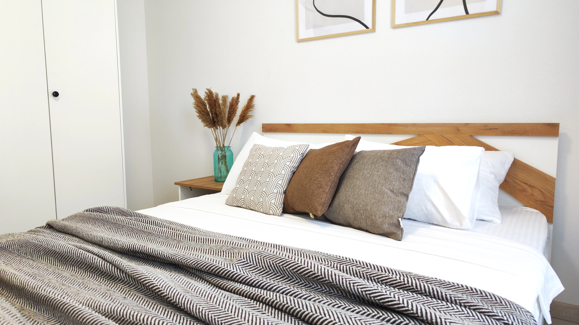 Апартаменты Panda Home в Сердце Сибири с видом на город с высоты