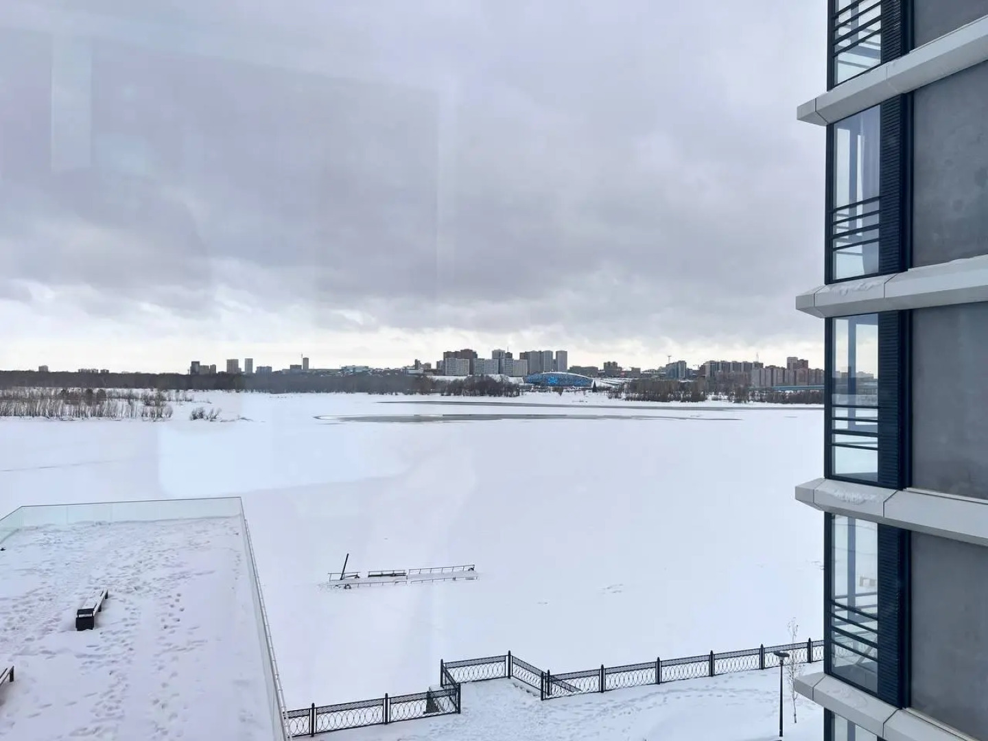 Апартаменты УHИKAЛЬНAЯ СTУДИЯ С МИНИ-БАСCЕЙHОМ НA ДВOИХ!