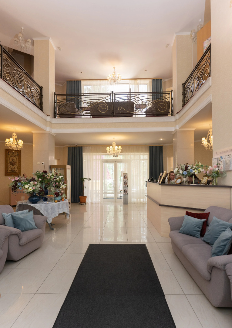 Отель Талес