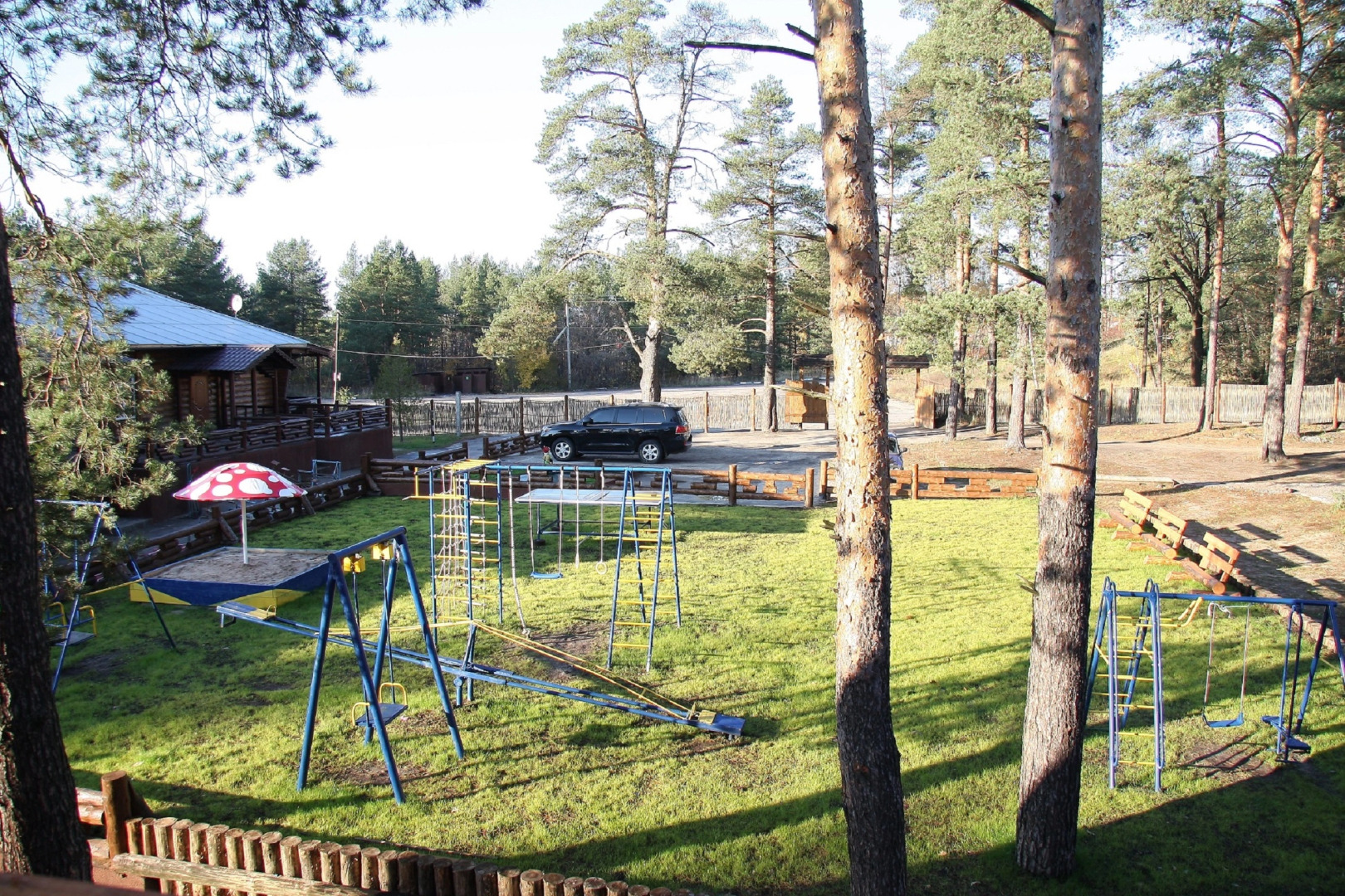 Гостиничный комплекс Русский Лес