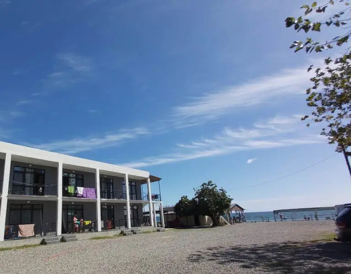 Курортный отель Три тополя