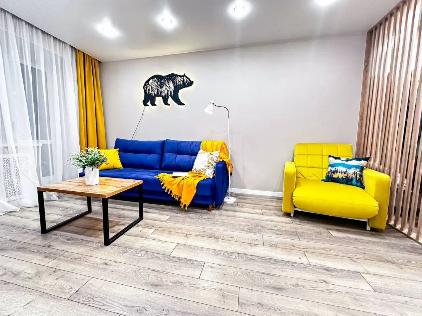 Квартира двухкомнатная в Кировске на Ленина 22 сеть Как дома