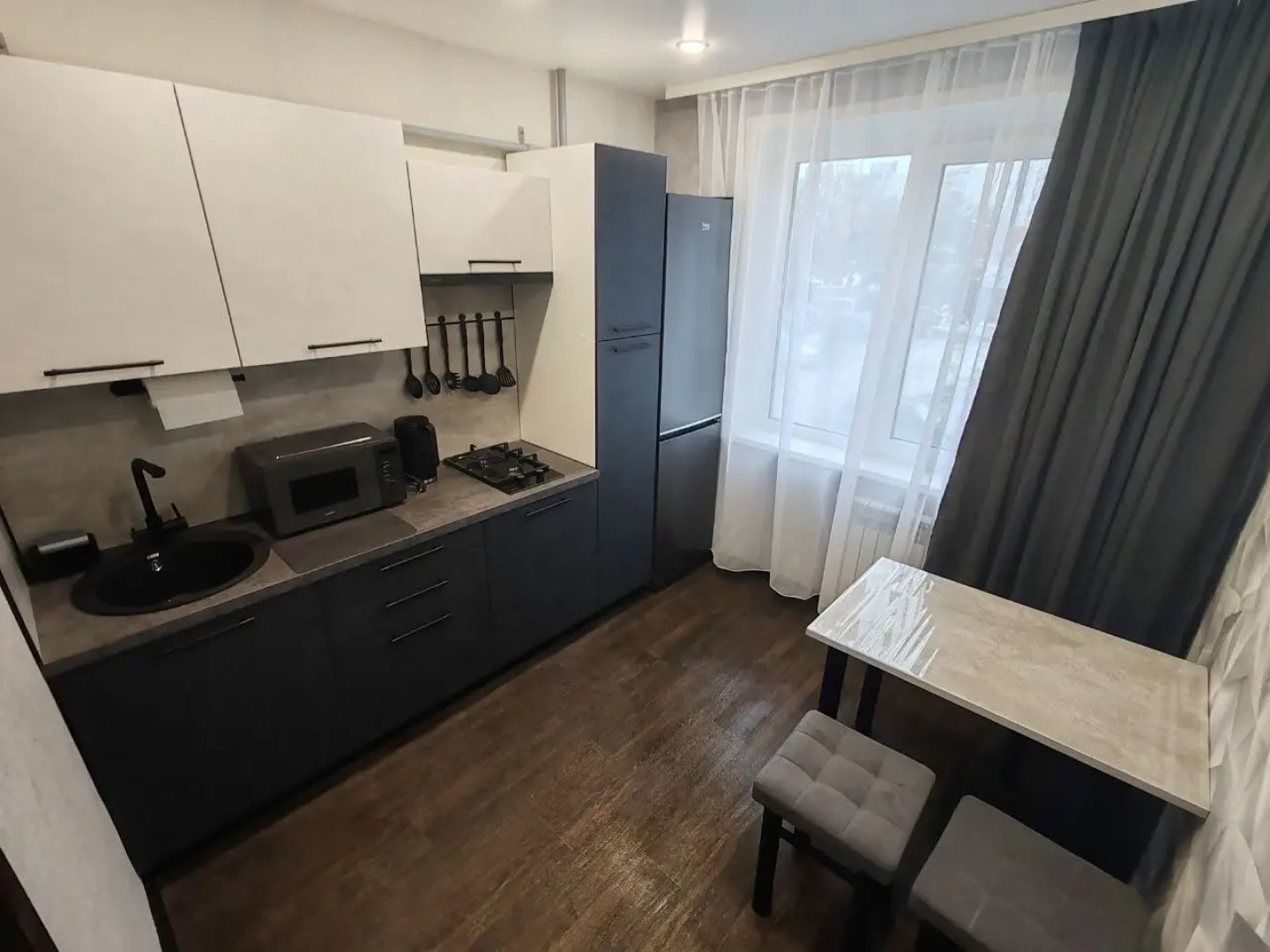 Квартира Двухкомнатная недалеко от центра