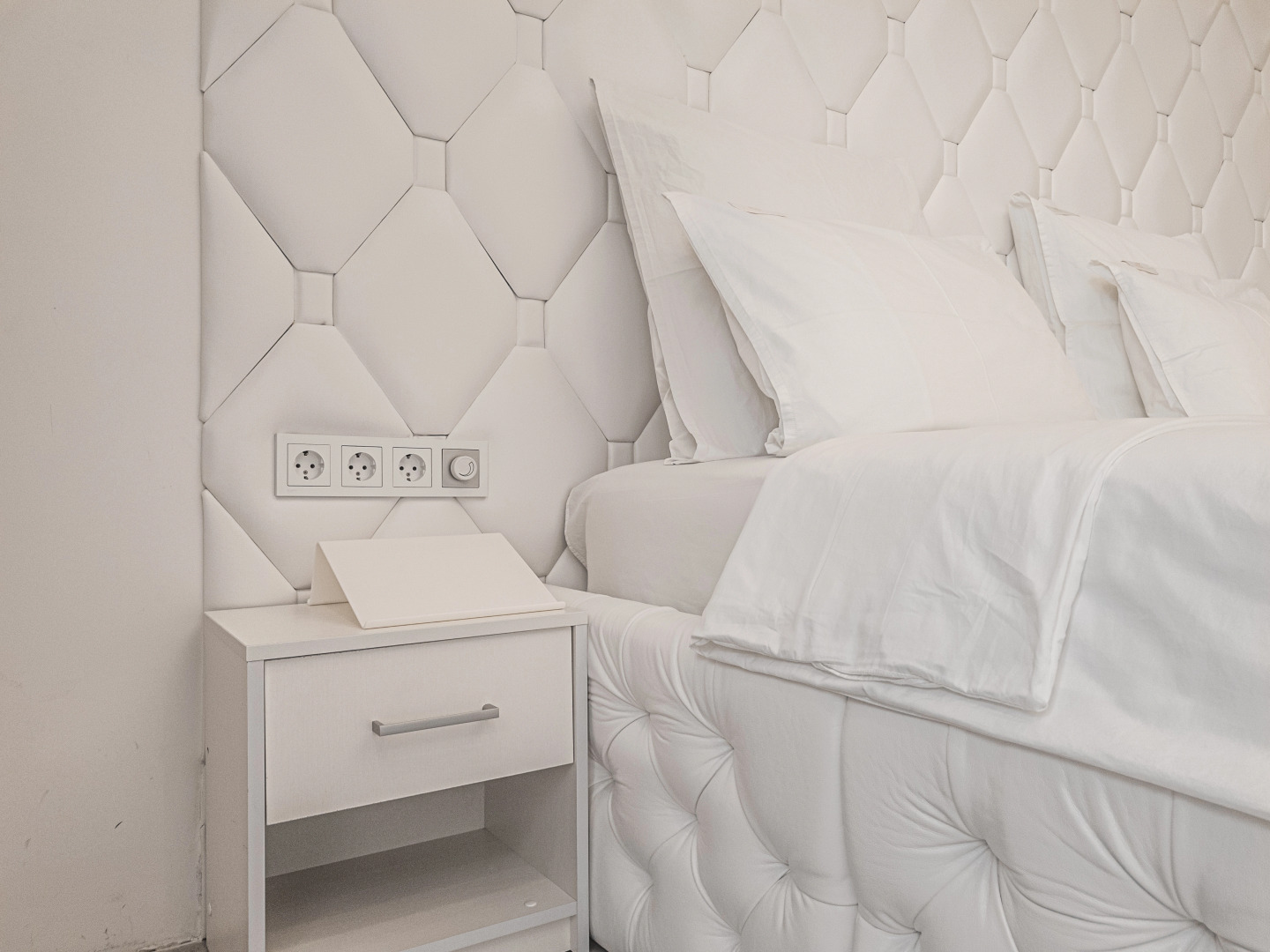 Апартаменты 18 этаж,студия 36кв.м,джакузи,балкон,вид на Волгу,новый дом,самый центр,вокзал пешком