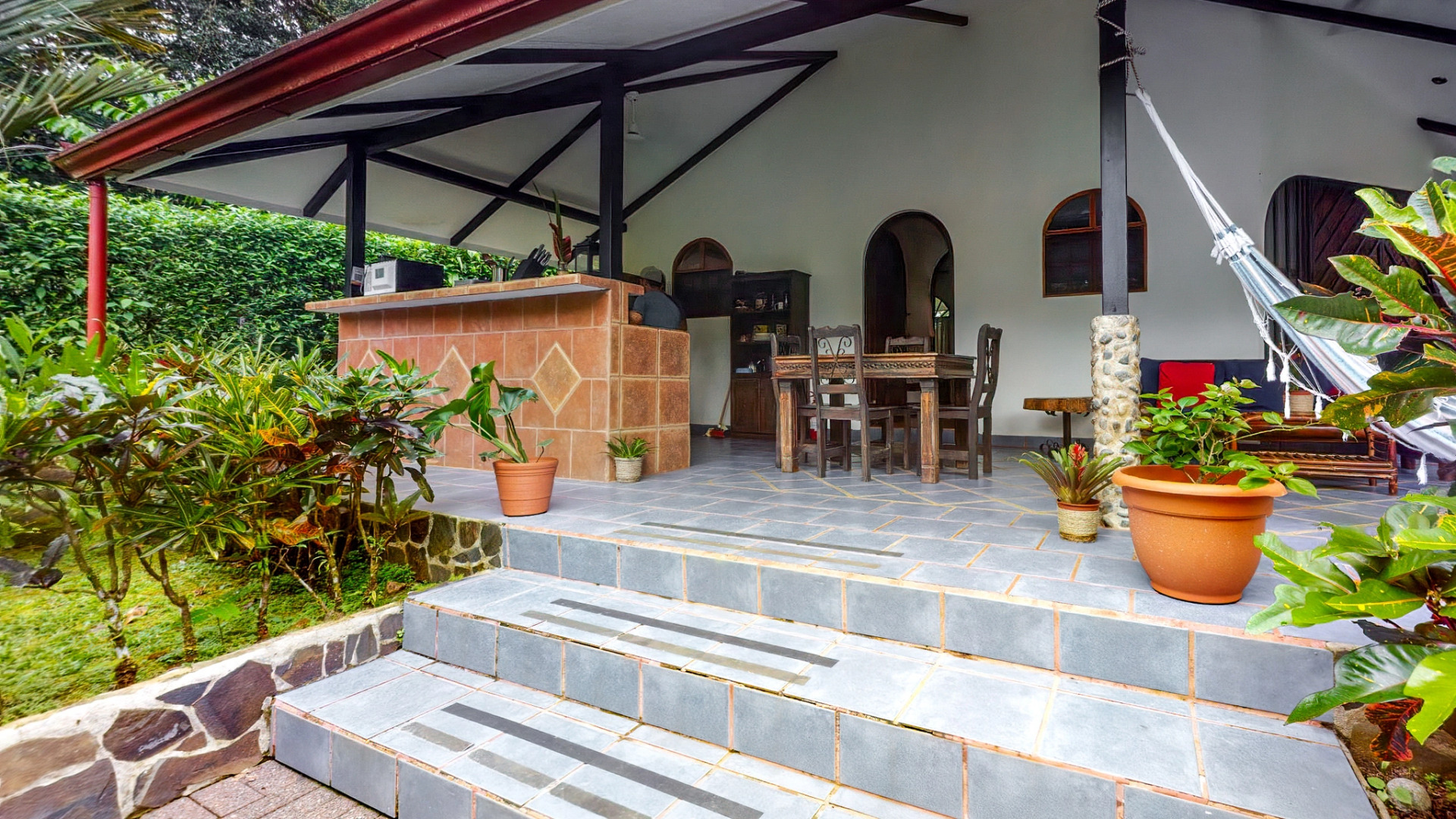 Апарт-отель The Scarlet Villas