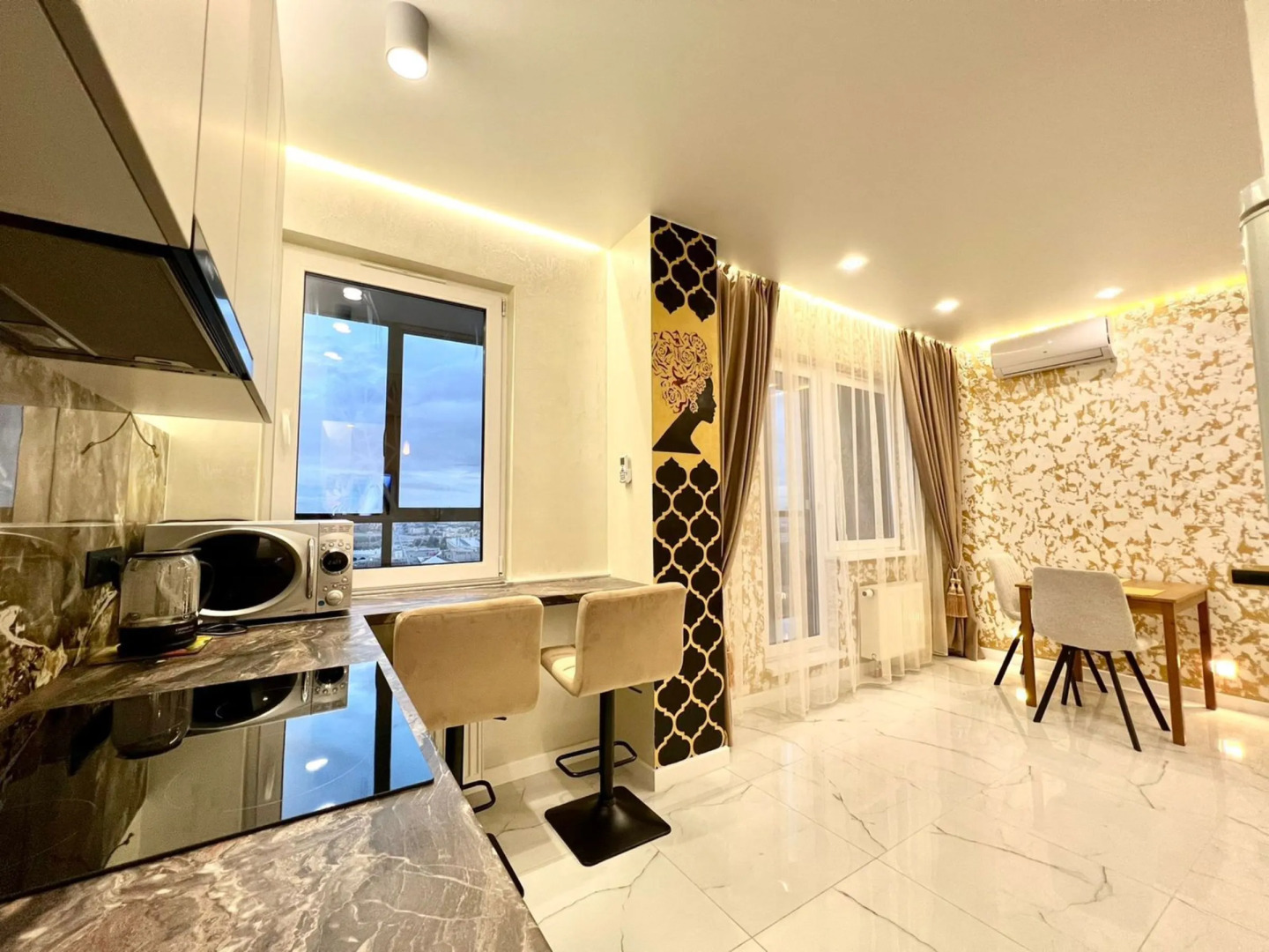 Апартаменты ИннХоум Sky Studio 19 этаж