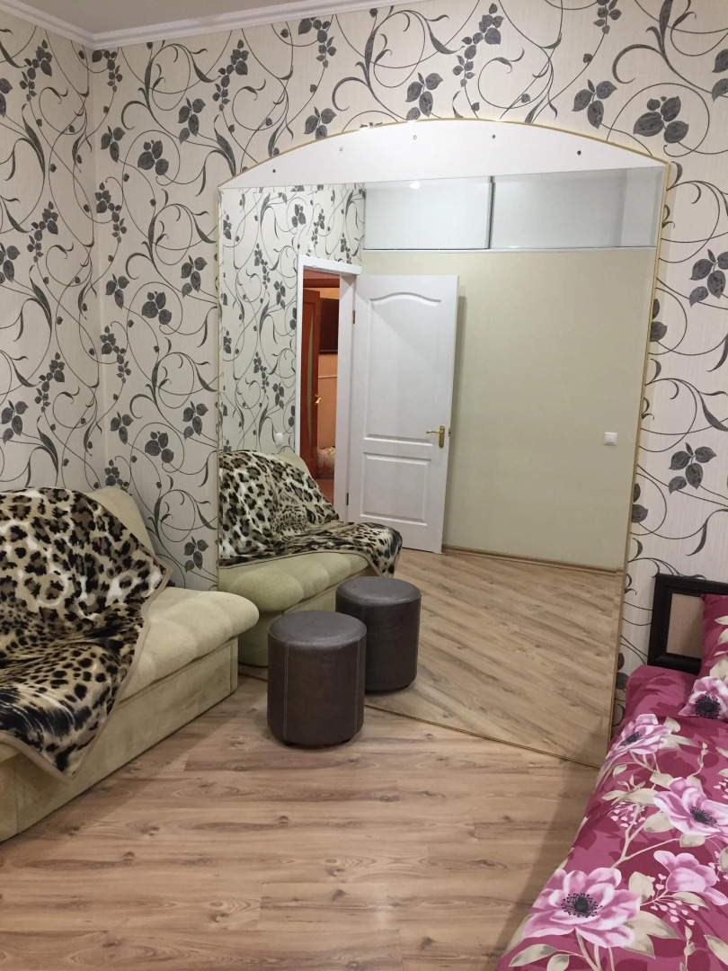 Апартаменты Площадь Победы 2