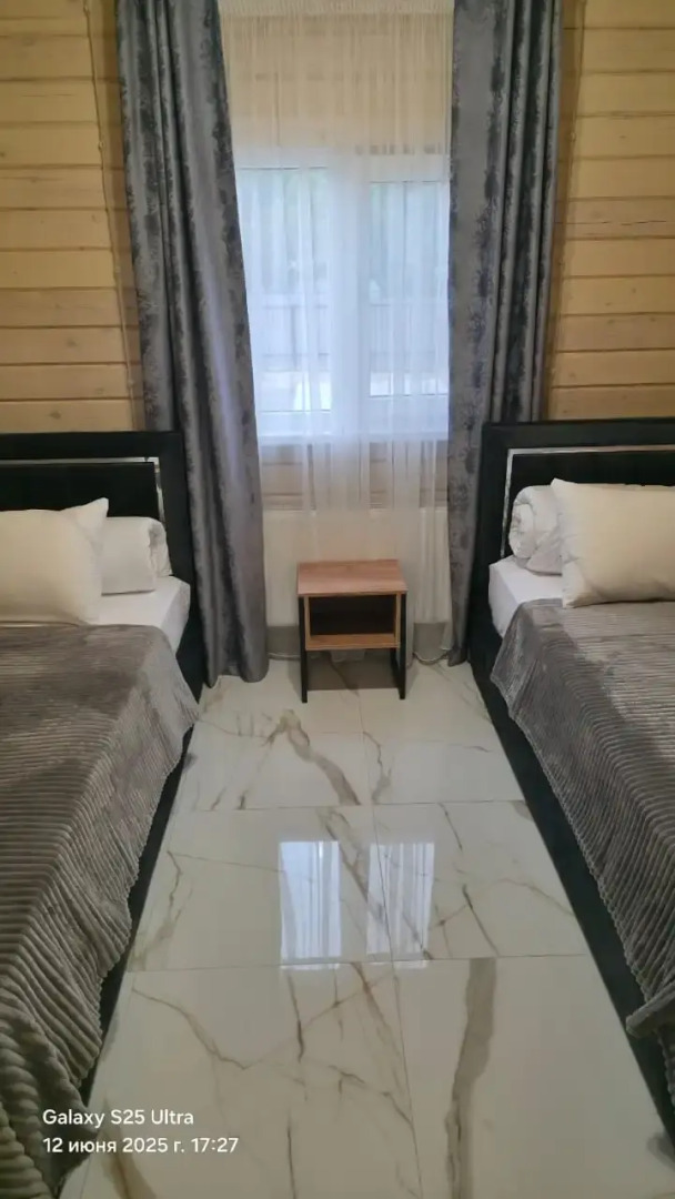 Частный дом с бассейном в Гуамке