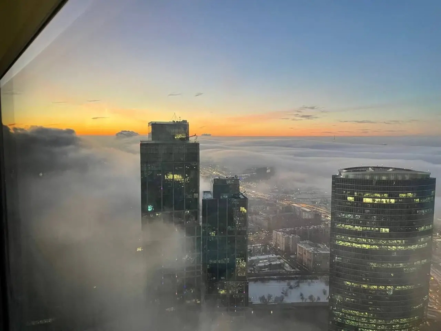 Апартаменты Sky City Moscow 80 этаж Вид на МГУ, Лужники, Парк победы, Воробьевы горы! Уникальный вид!