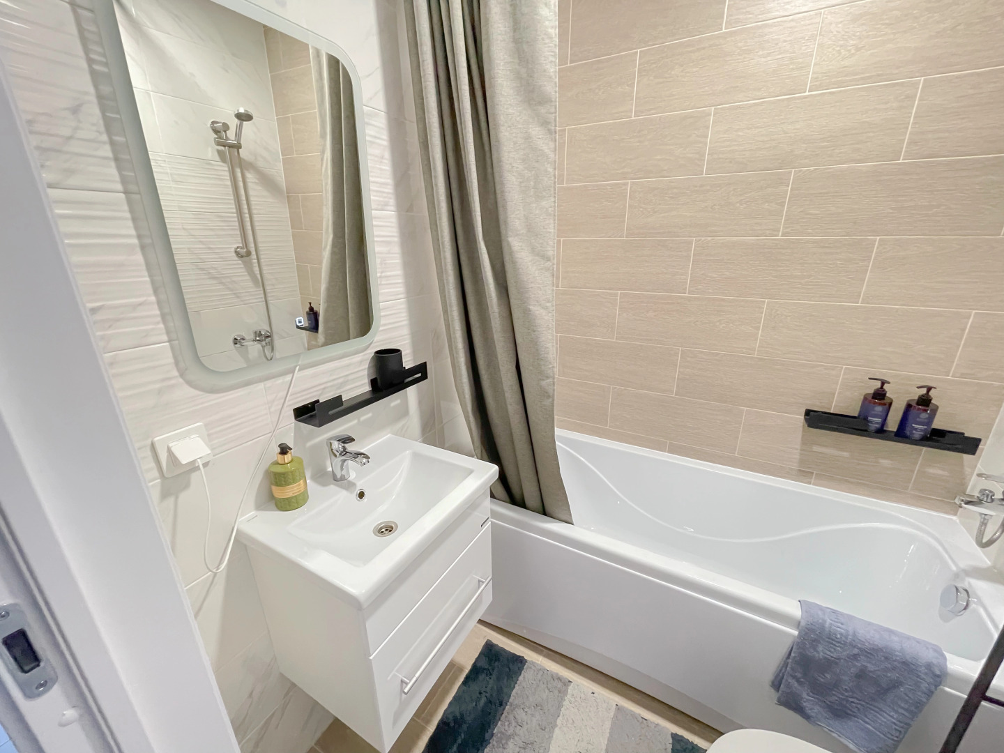 Апартаменты Сукко видовые в ЖК Холидей Хаус