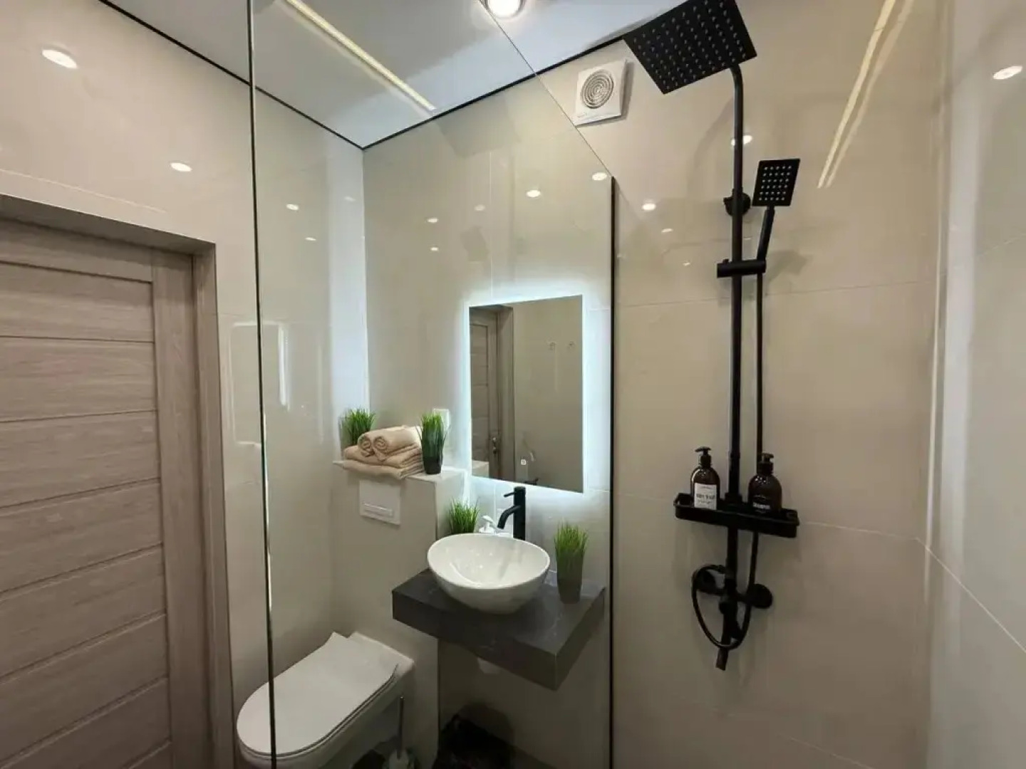 Апартаменты на Баумана 6