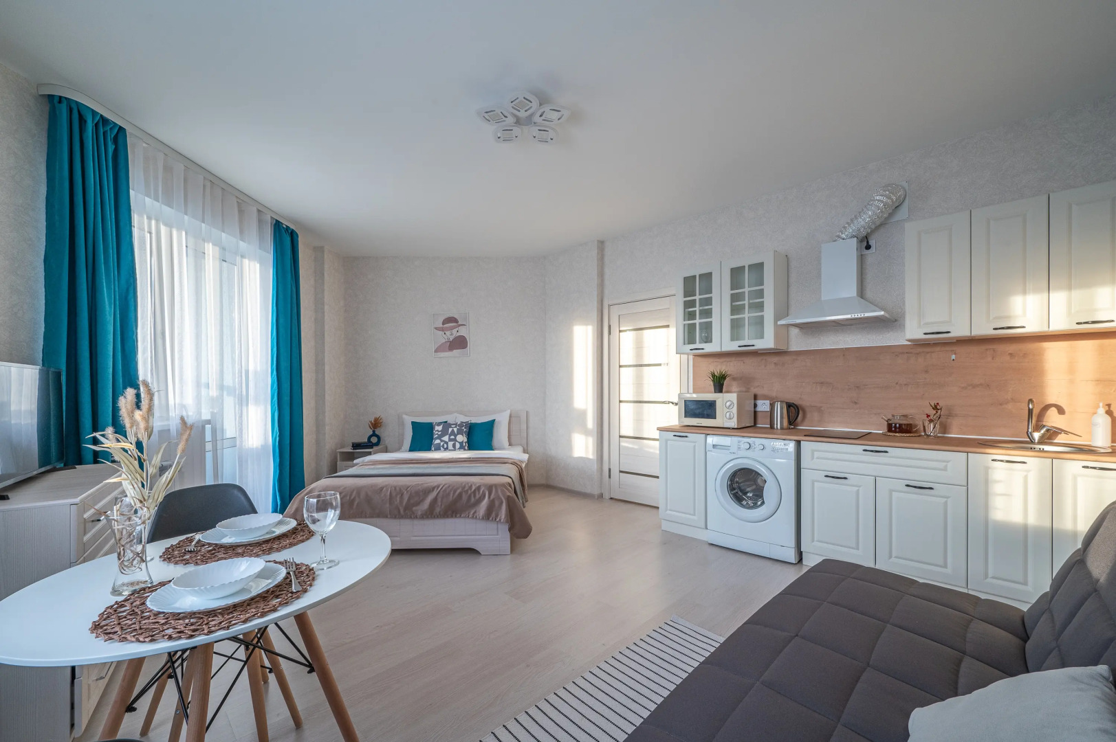 Квартира Просторная и современная студия рядом с метро