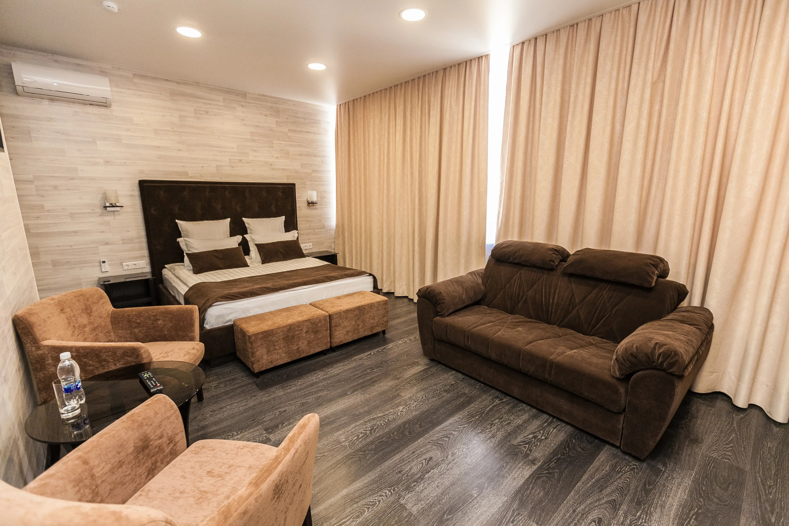 Отель Red Fox на Взлётной 2е