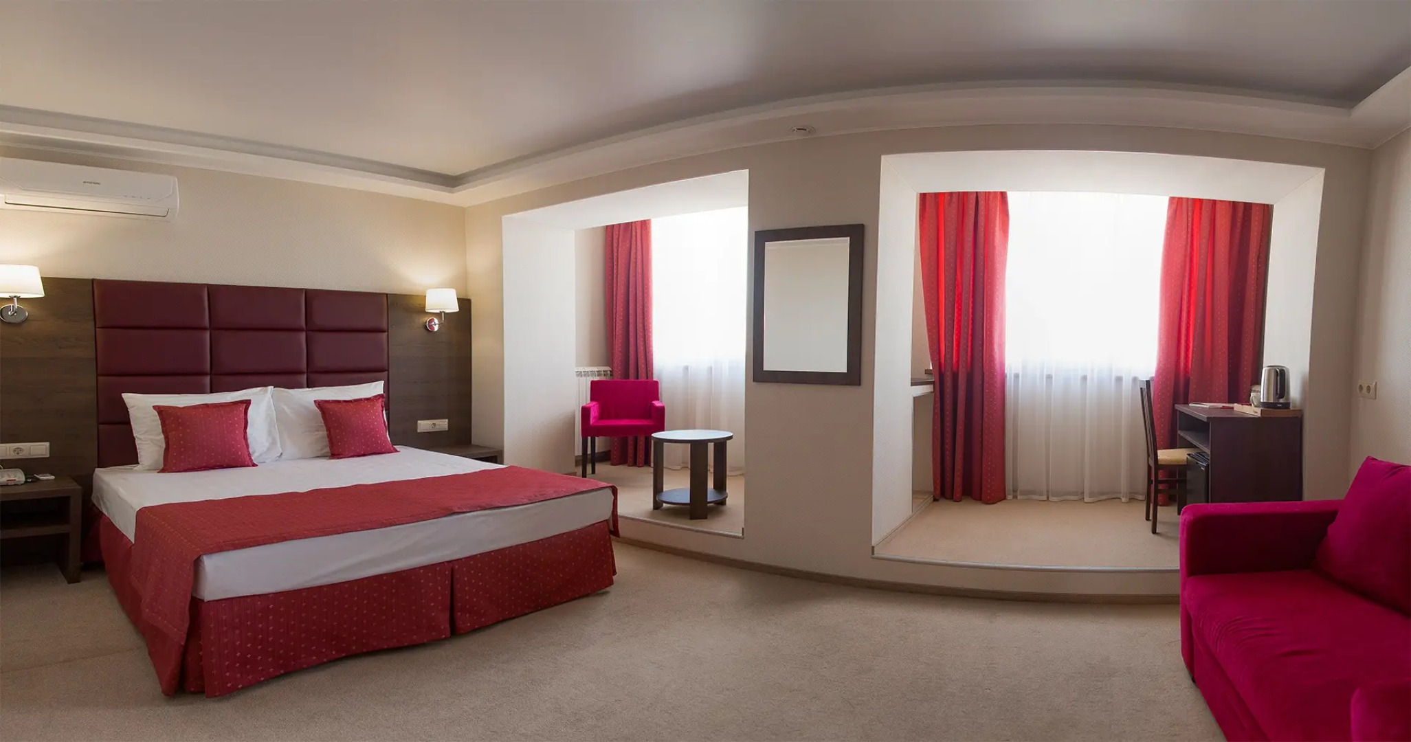 Отель Милот