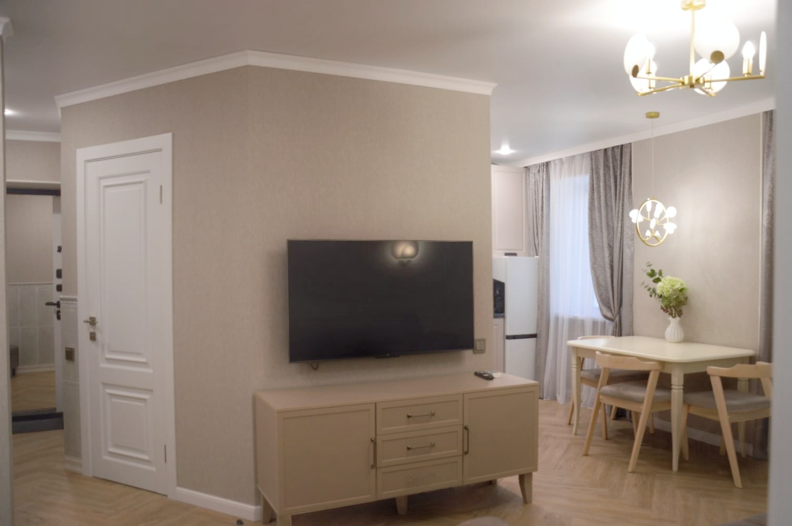 Квартира у озера