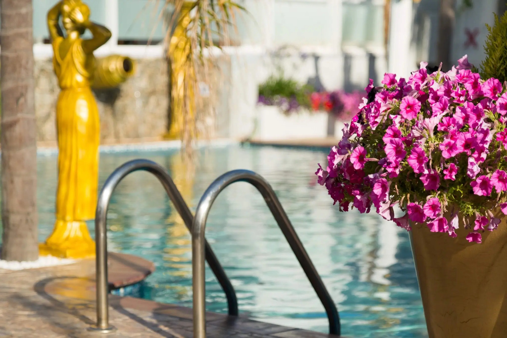 Отель Paradice Luxury Suites