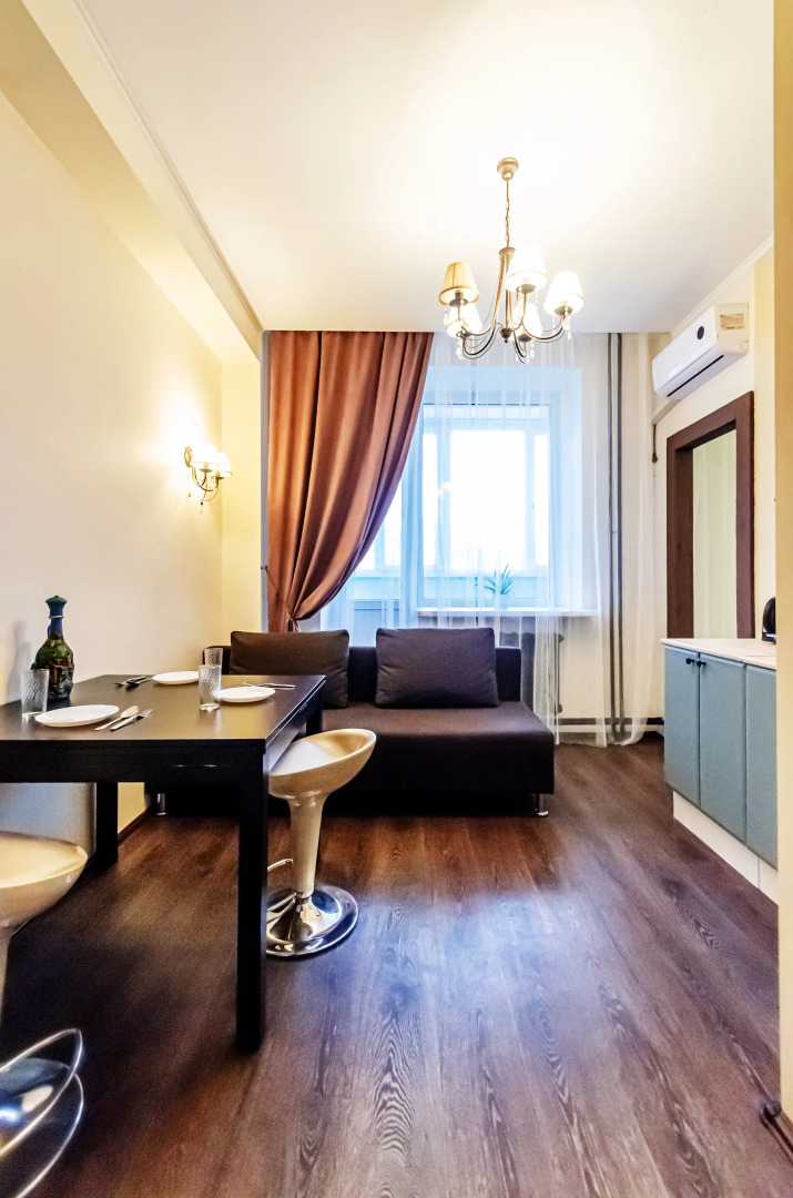 Апартаменты 1-к квартира (23) на Никитинской 108