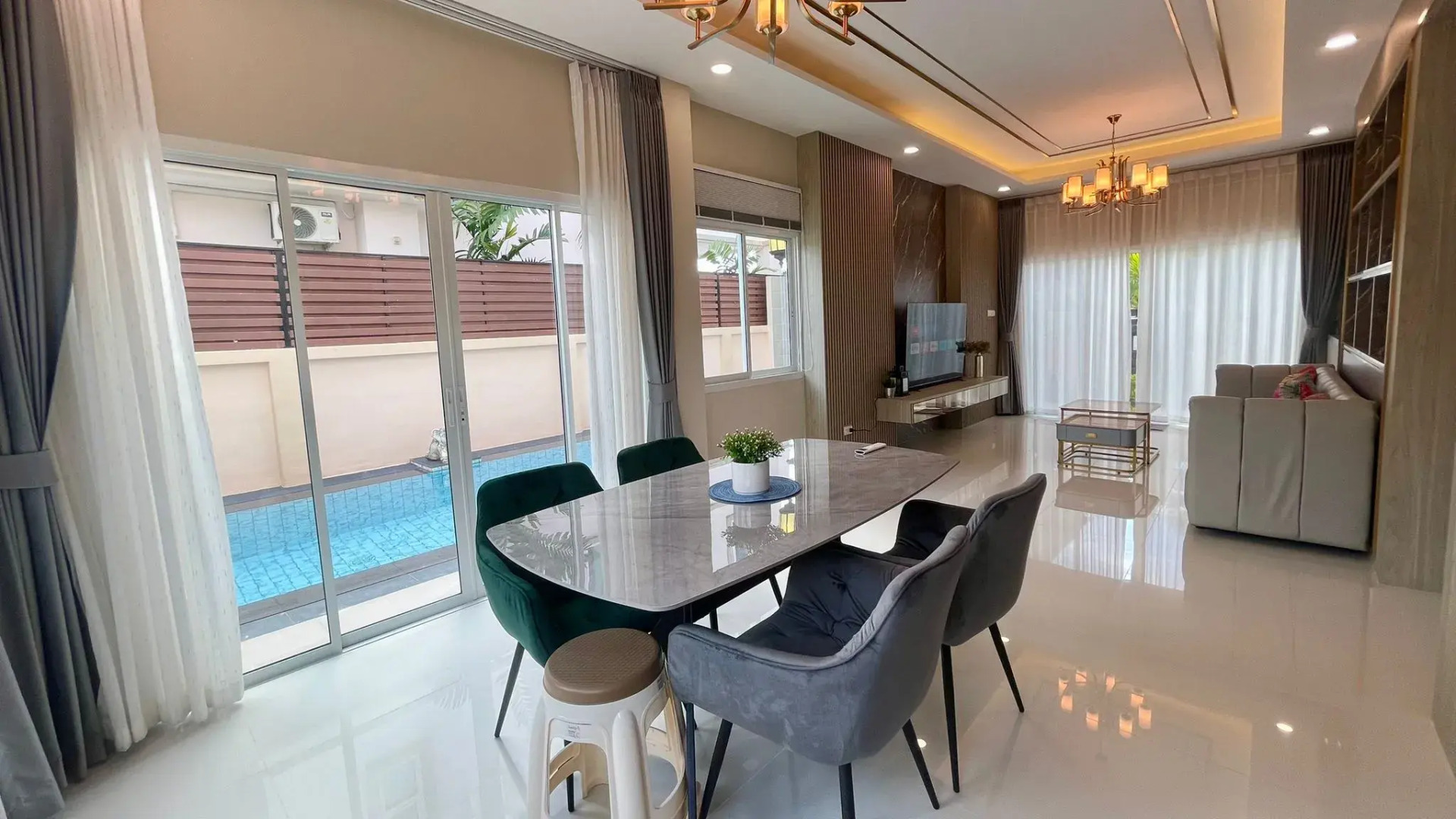 Вилла Дом с бассейном