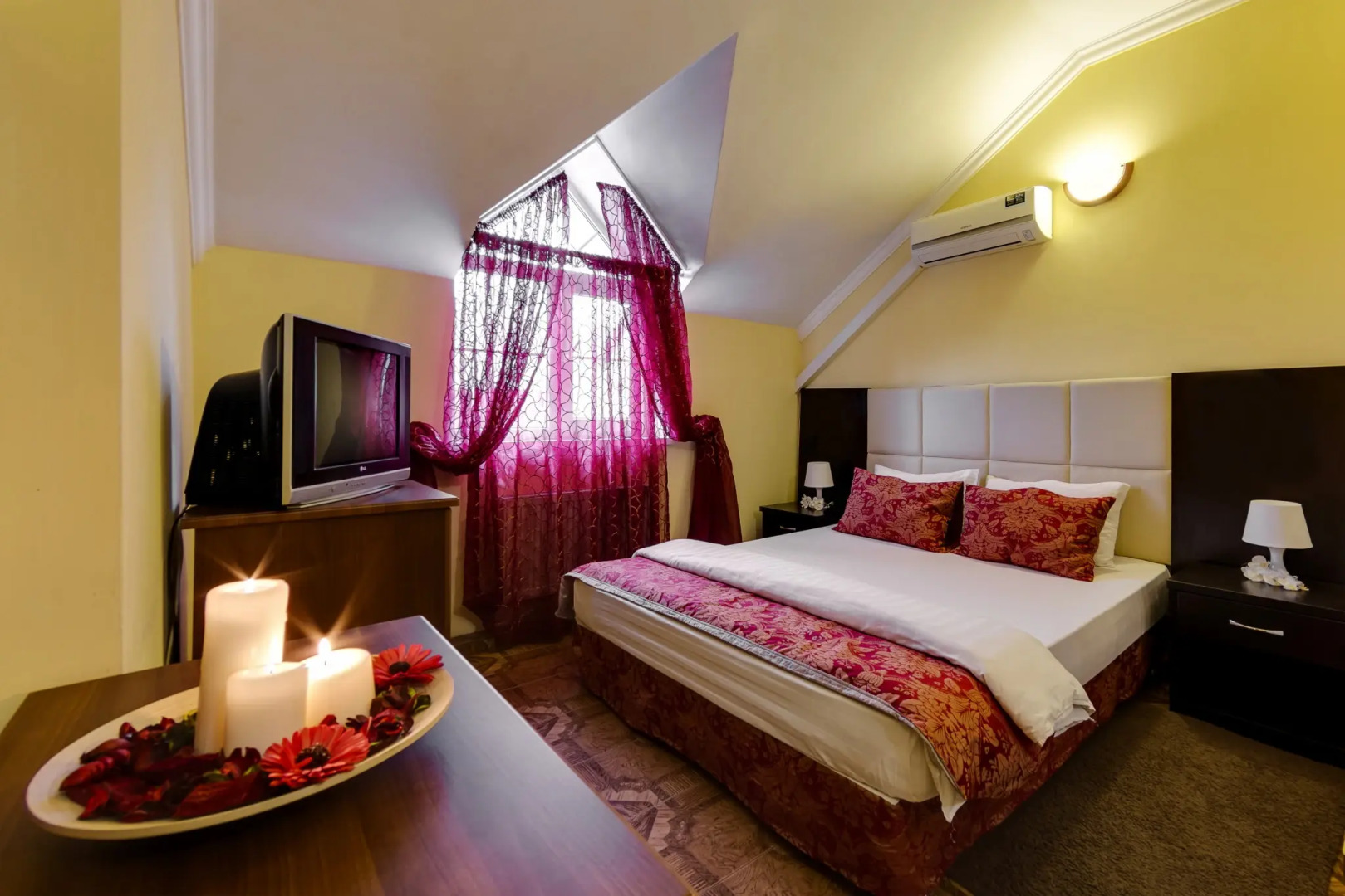 Отель Мартон Лион