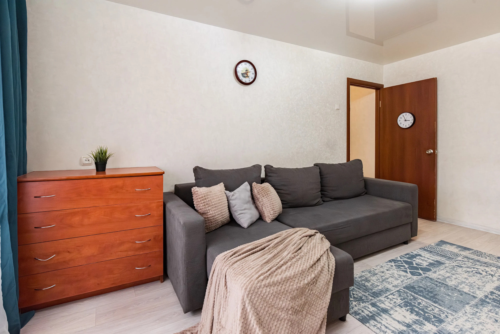 Апартаменты Apart+ Мельникайте 9