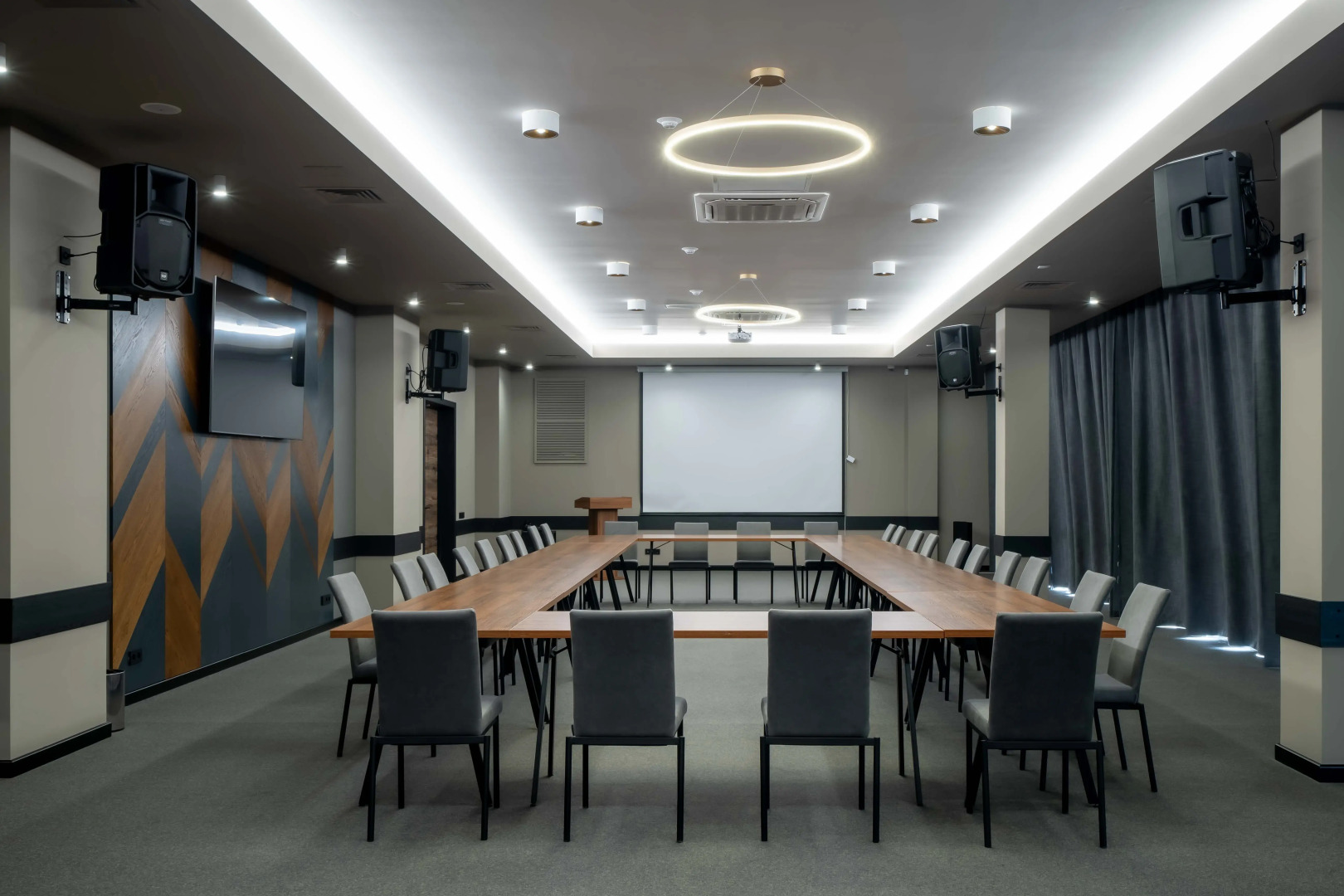 AZIMUT Парк Отель Каспийск