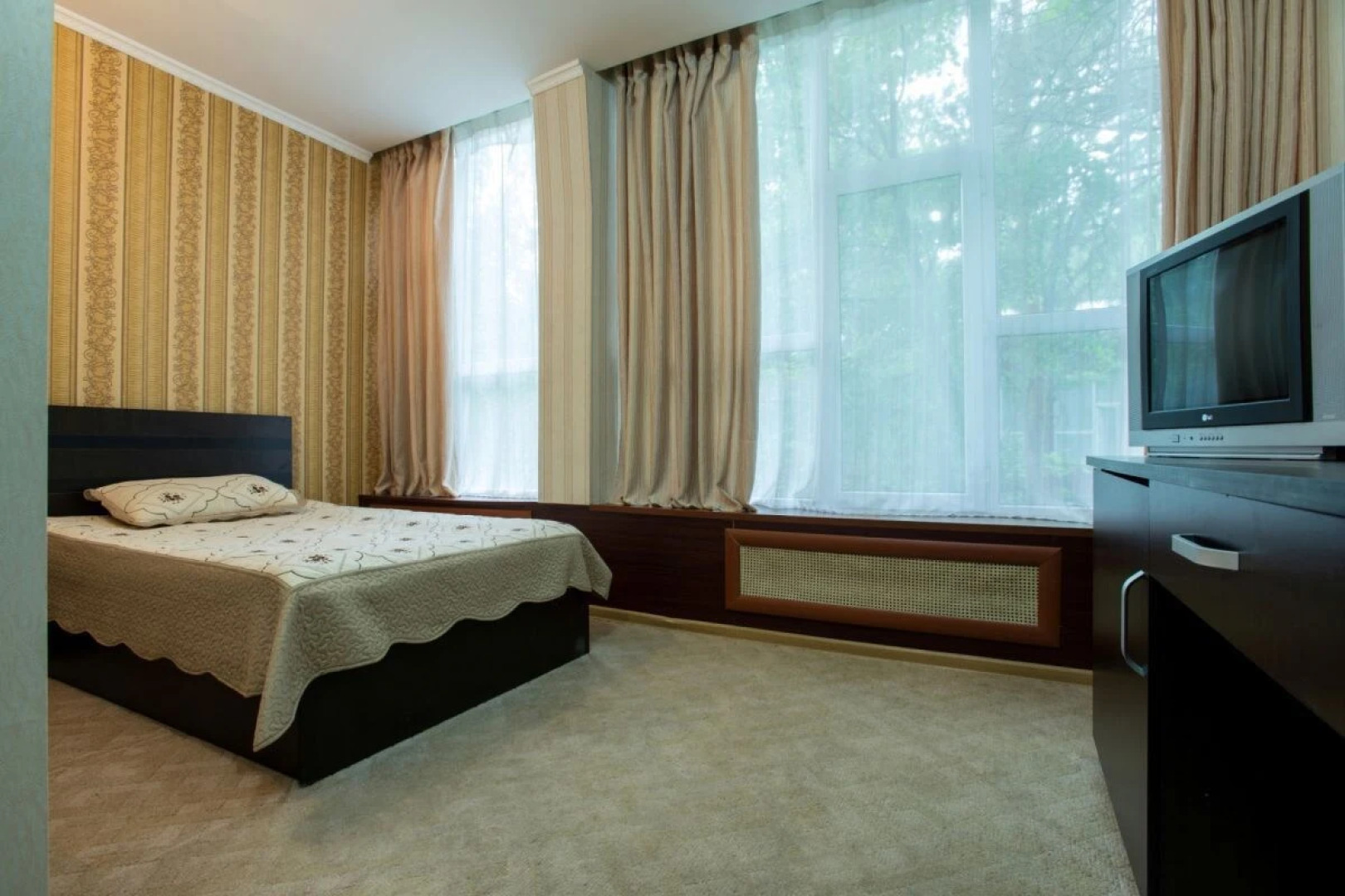 Городской отель Казахфильм