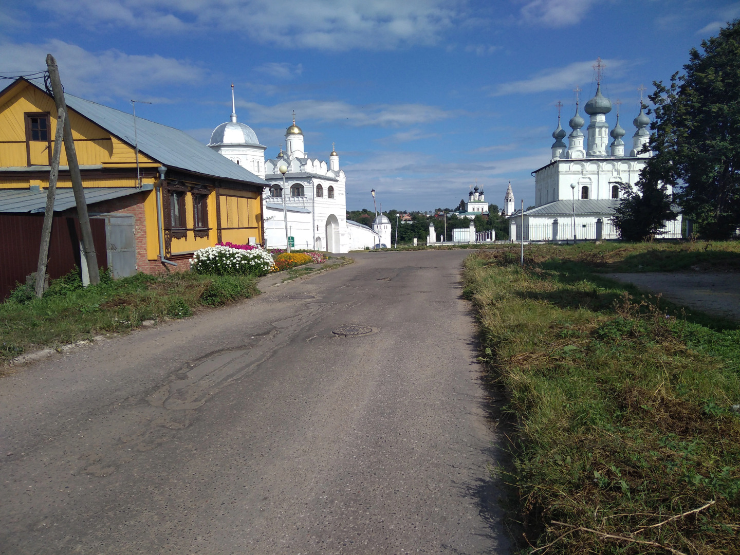 Частный дом Апартаменты у Монастыря