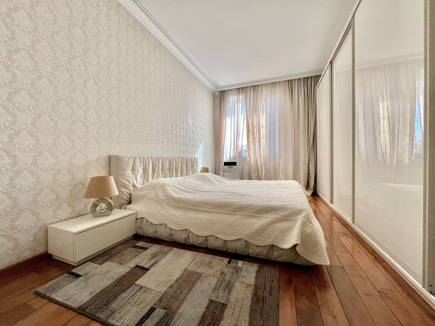 Апартаменты В Центре Минска с Видом на Цирк