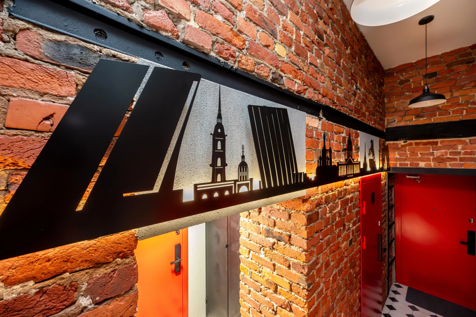 Апартаменты с видом на Неву