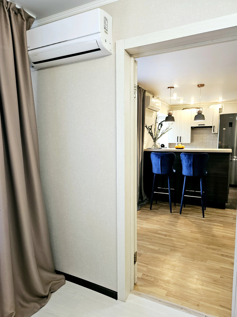 Квартира Неотель на Площади Ленина, рядом Театр Оперы и Балета