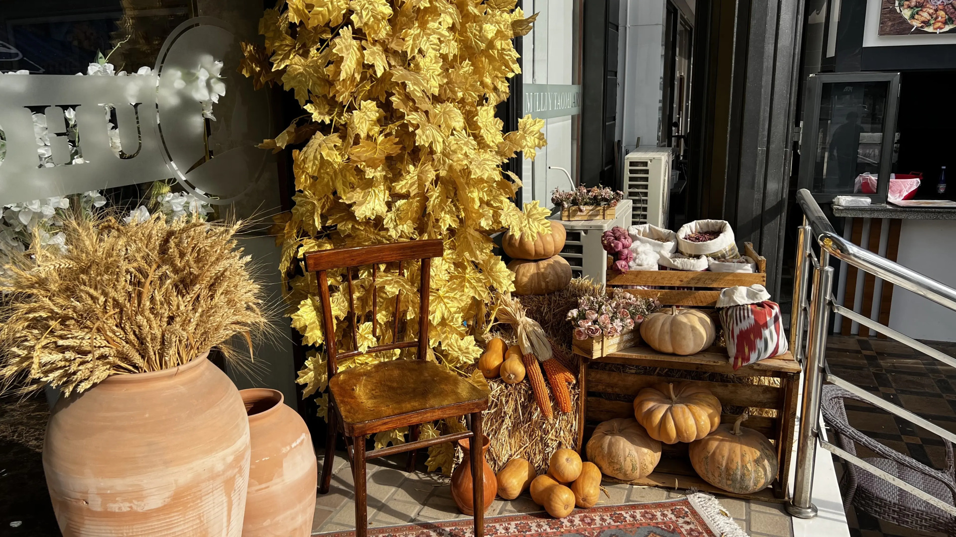 Ohu Palace Hotel & Restaurant