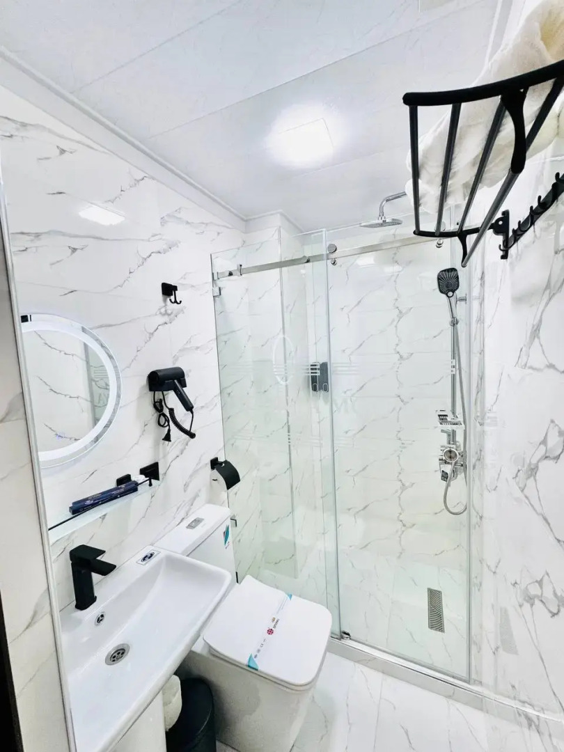 Отель The Moonya