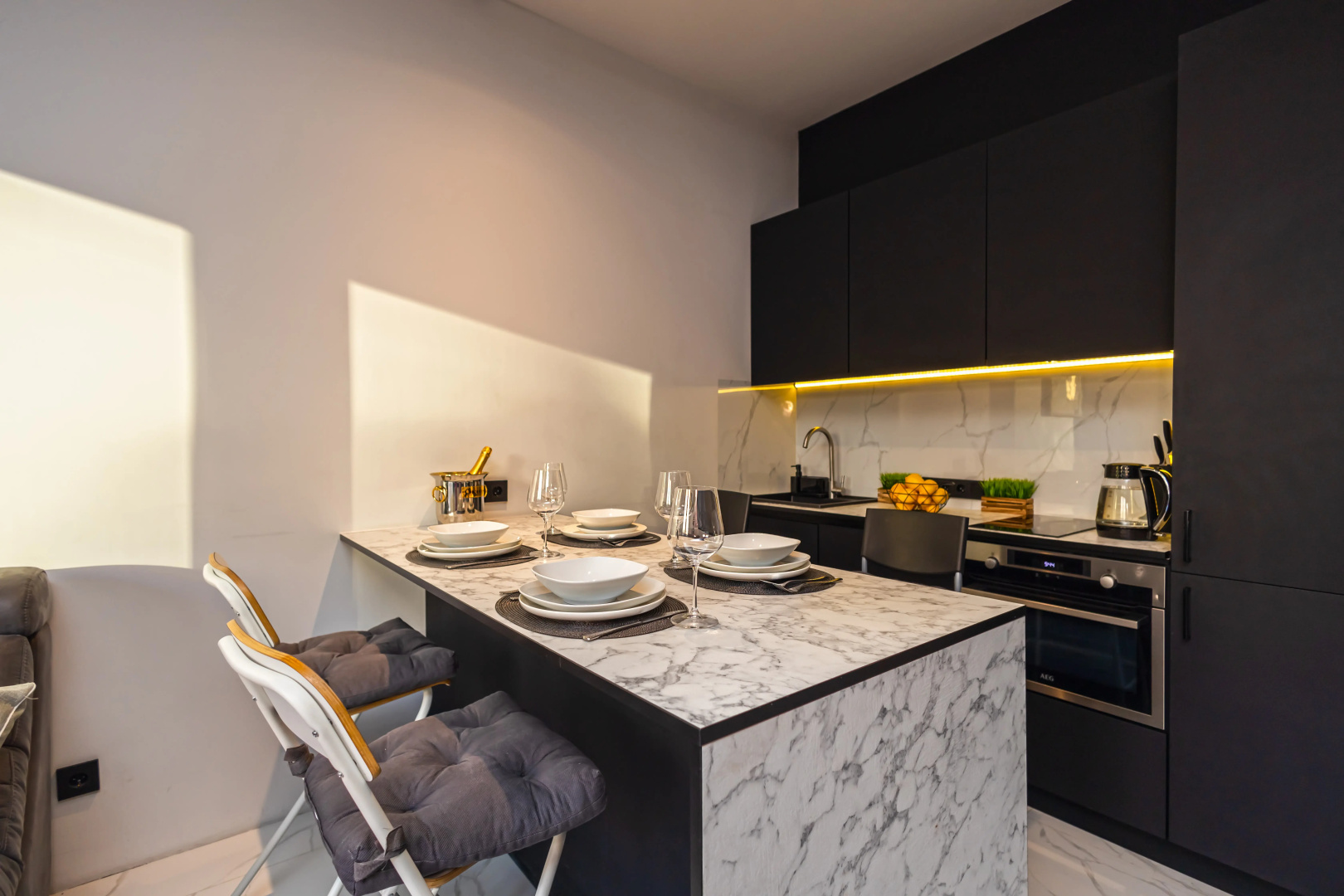 Апартаменты Представительский Люкс с Балконом Elite Apartments