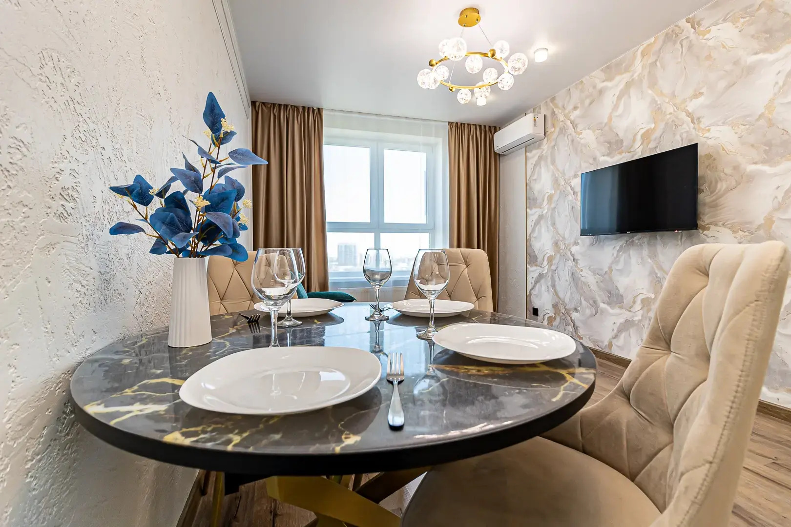 Квартира 2 Ночи на Улице Имени В.Н. Мачуги 166Б/1