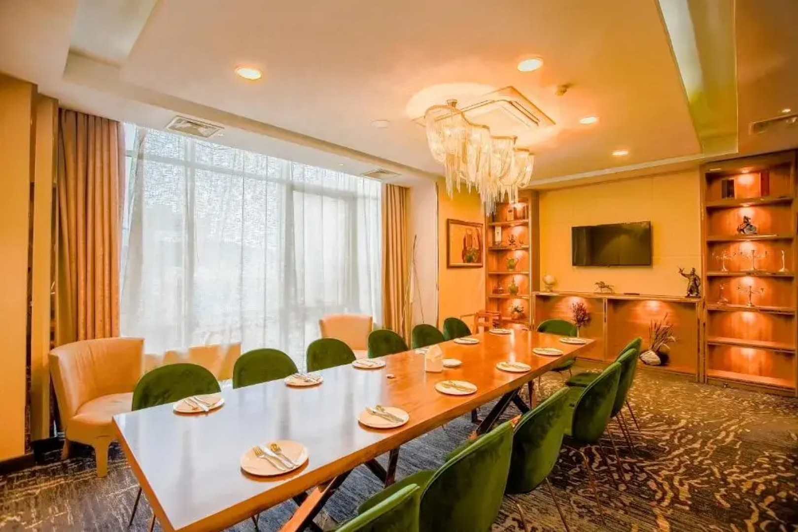 Отель Ramada by Wyndham Ulaanbaatar Citycenter