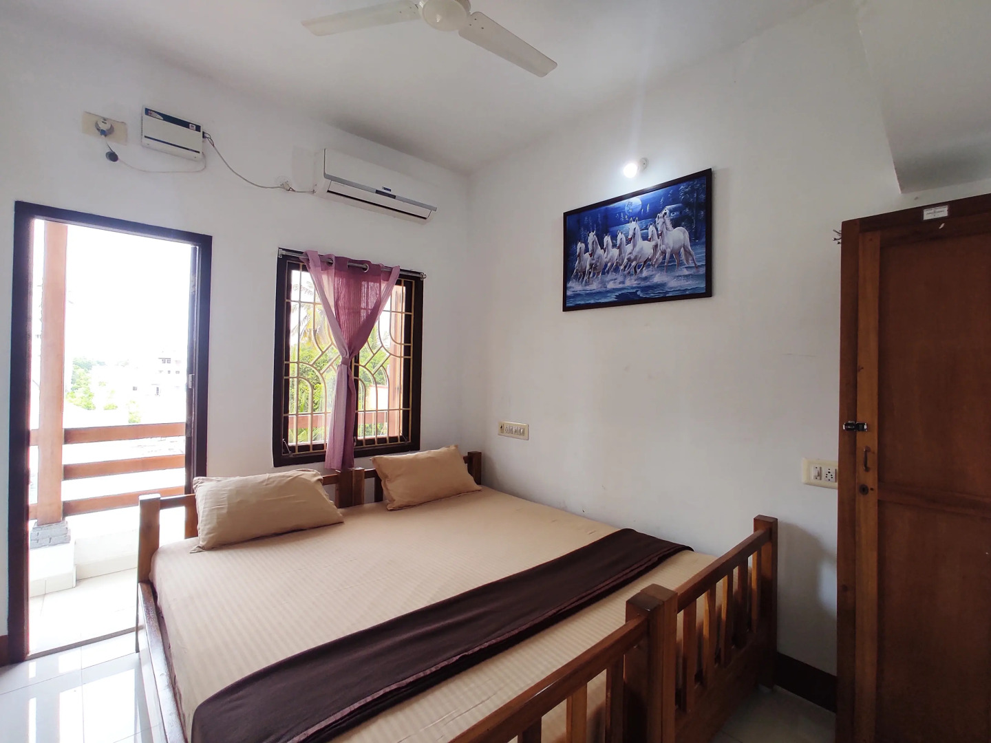 Отель Manora Residency