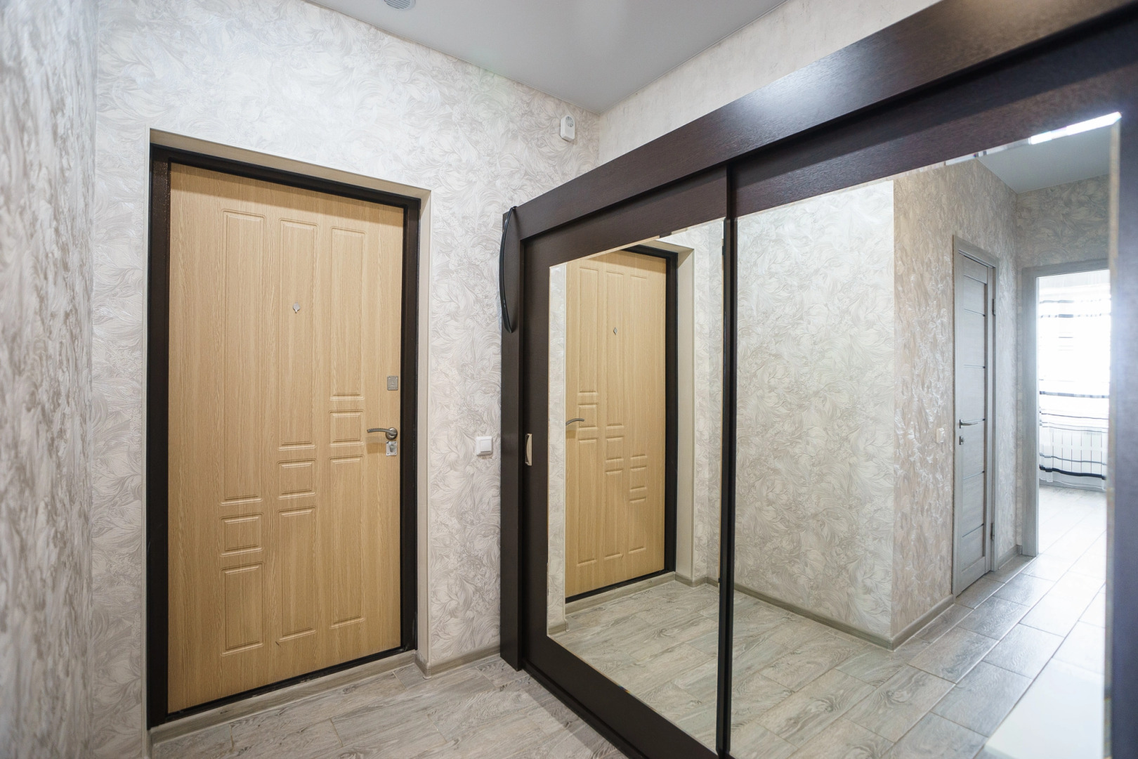 Апартаменты Inndays на Шухова 1б