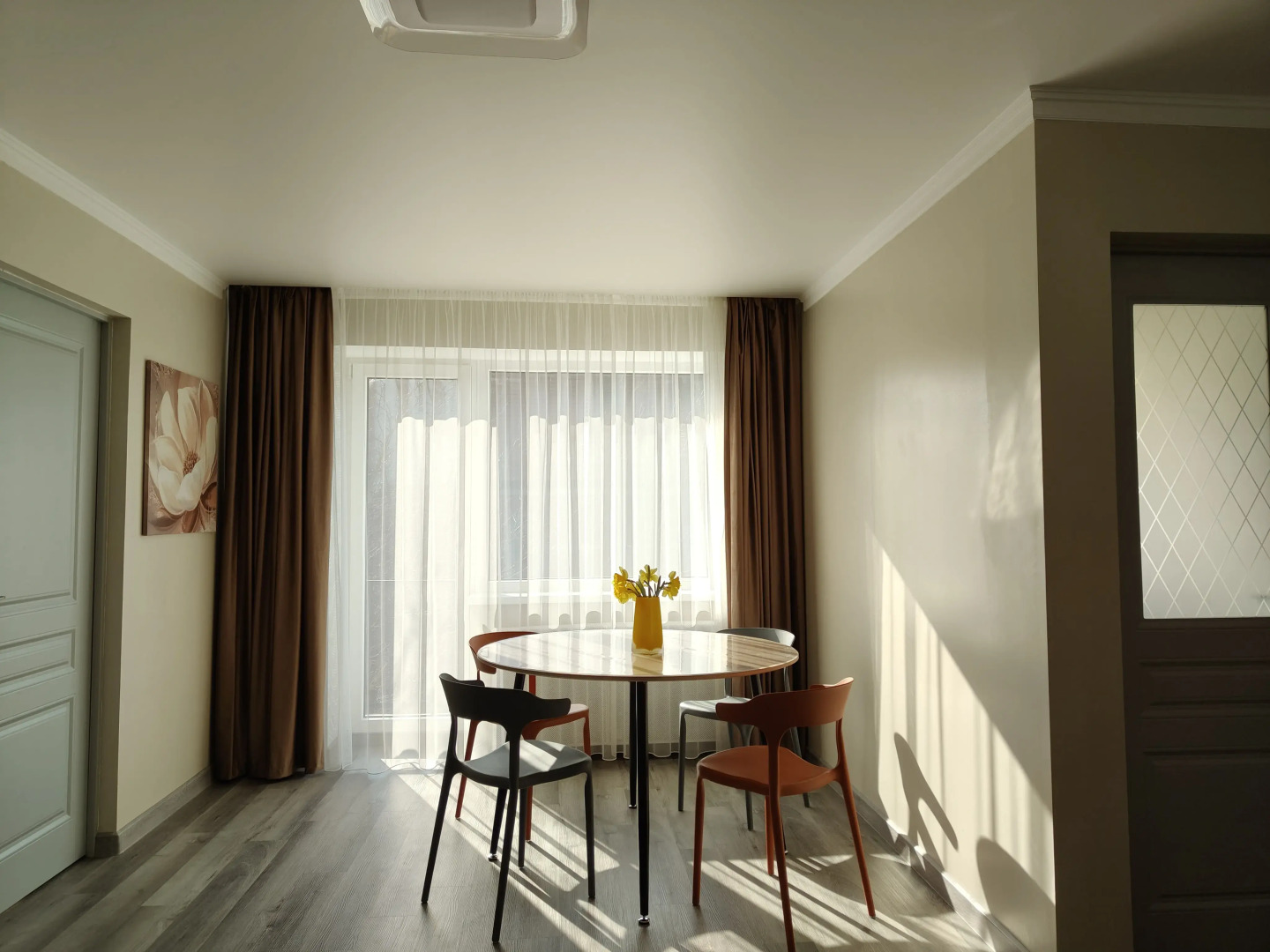 Квартира Стильная с Видом на Кирху Святого Семейства