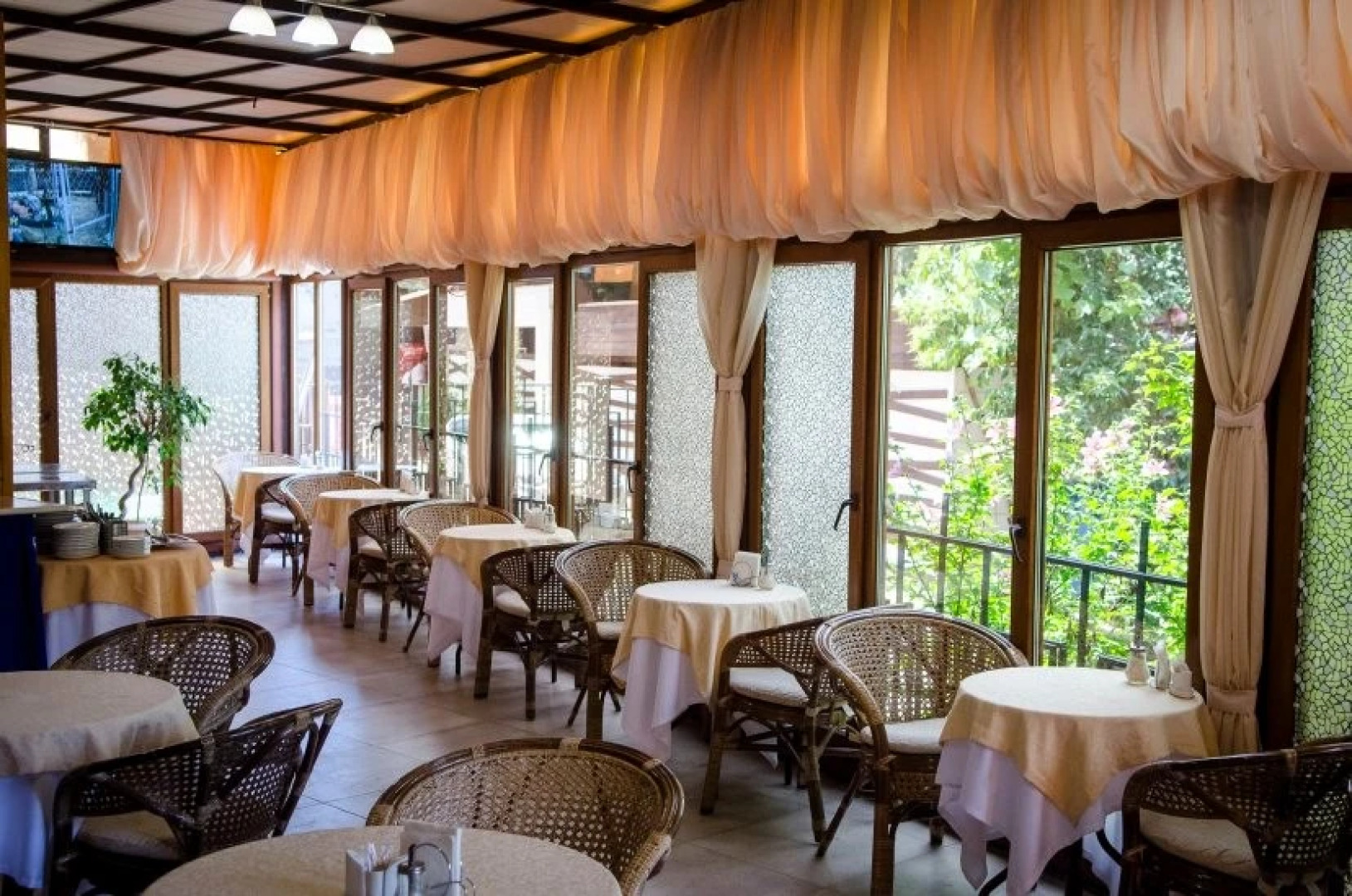 Отель Вилла Рауза